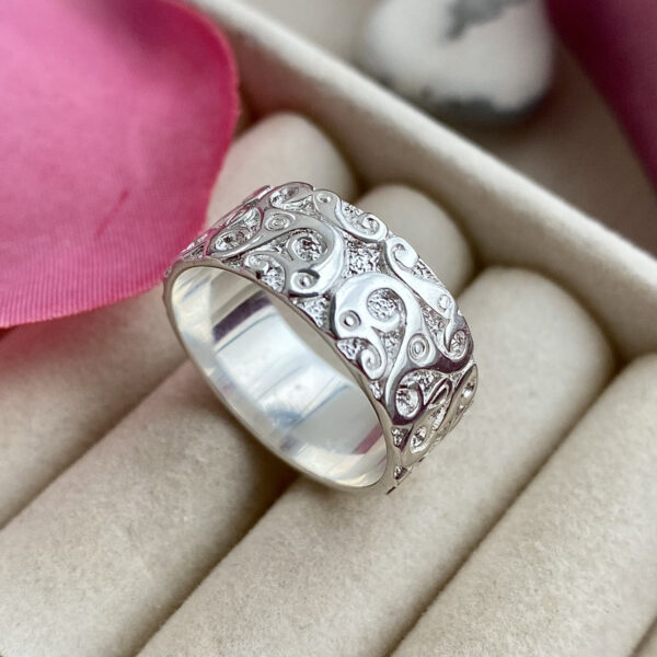 Srebrni prsten "BAROQUE LUX" P540